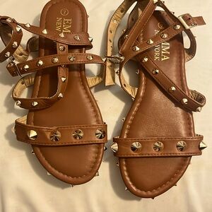 Brown sandals size 7
